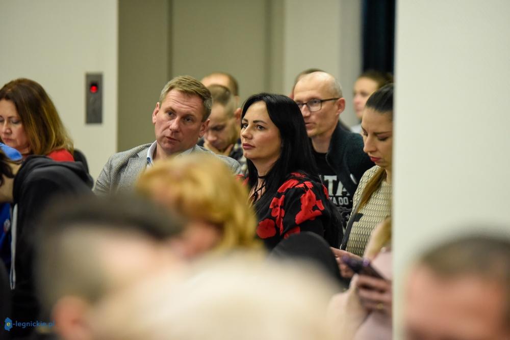 Konfederacja układa listę do Sejmu. Nowa Nadzieja, narodowcy i Zajączkowska w jednej układance. Co z Oszczędą?