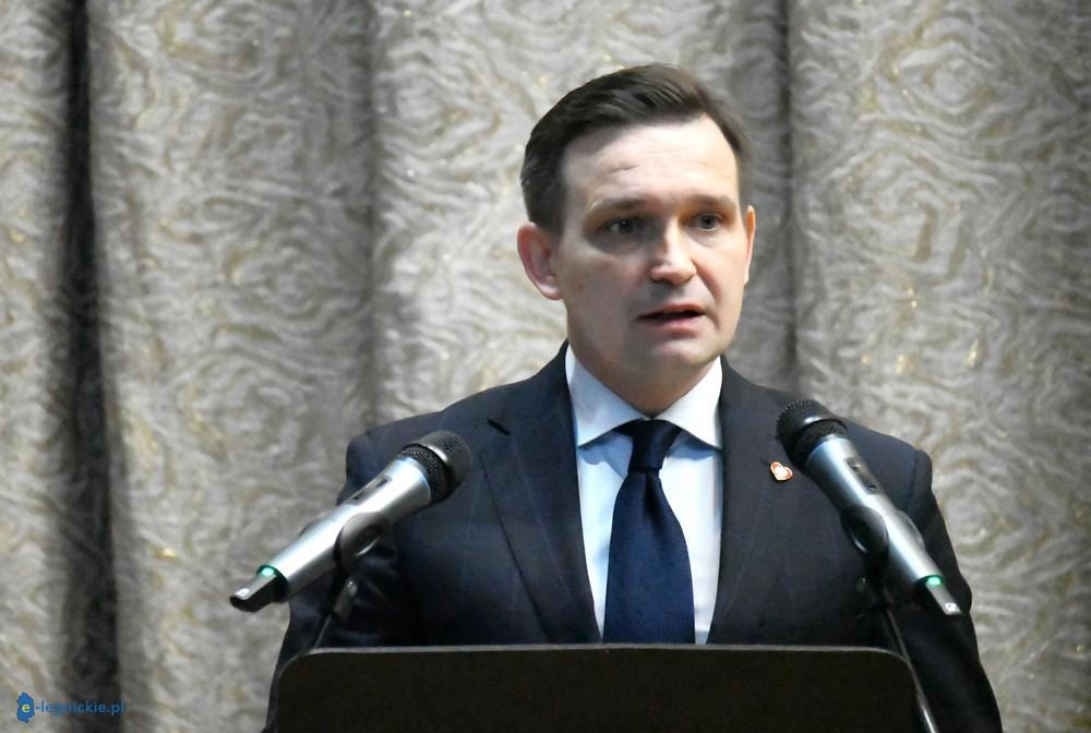 Dolnośląska KO wywiesza białą flagę? Jaros ma coraz większy problem. Kłodzko, Pilchowice, Borys i miliony dla powodzian