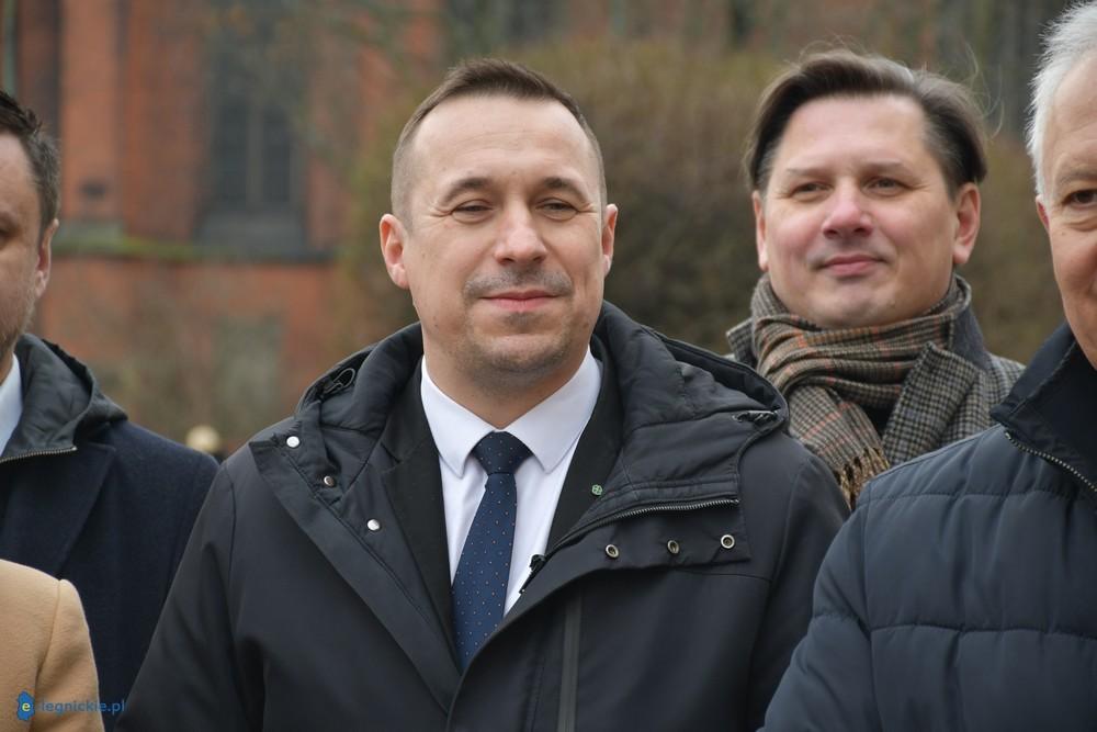 Klęska M.Jarosa w Sejmiku. Paweł Gancarz nowym Marszałkiem Dolnego Śląska
