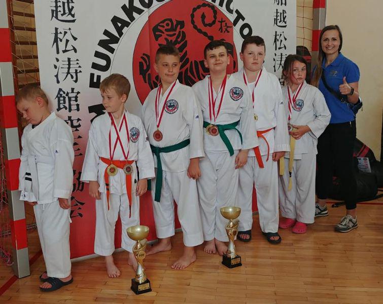 Finezyjny start zawodników KKS TORA i UKS Tora