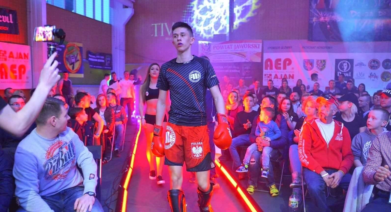Samorząd wsparł sportowców stypendiami