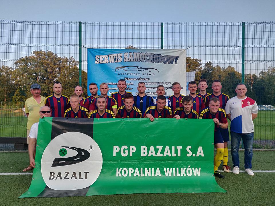 Pogoń na fali, Piast czerwoną latarnią...