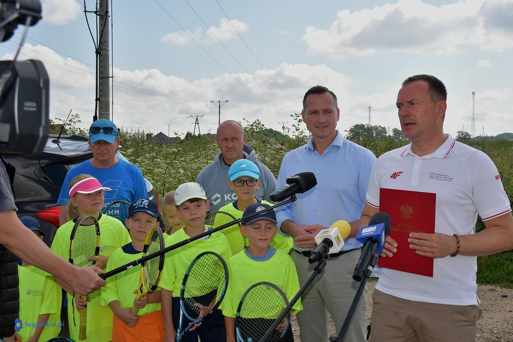 Tenisowy Orzeł wylądował u podnóża Wilczaka (FOTO)