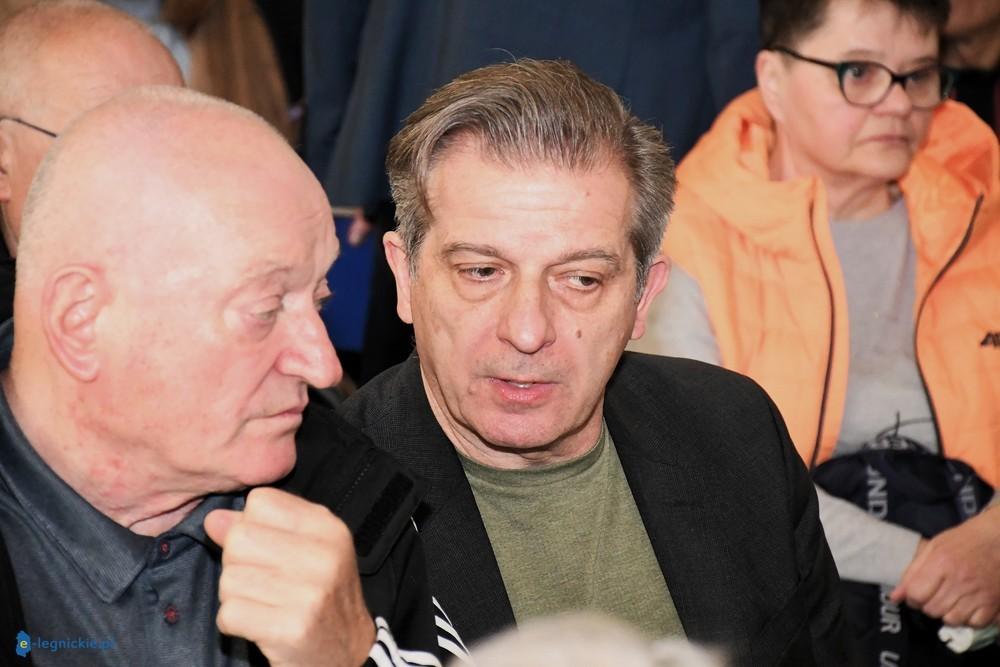 Trener poprowadzi 2 drużyny: okręgówki i A-klasy. W przeszłości strzelał gole dla Chrobrego i Miedzi