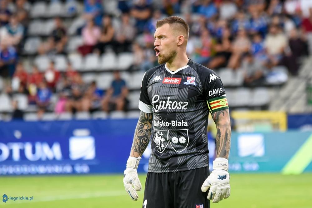 W Legnicy zamurował bramkę. Konrad Forenc bohaterem Podbeskidzia