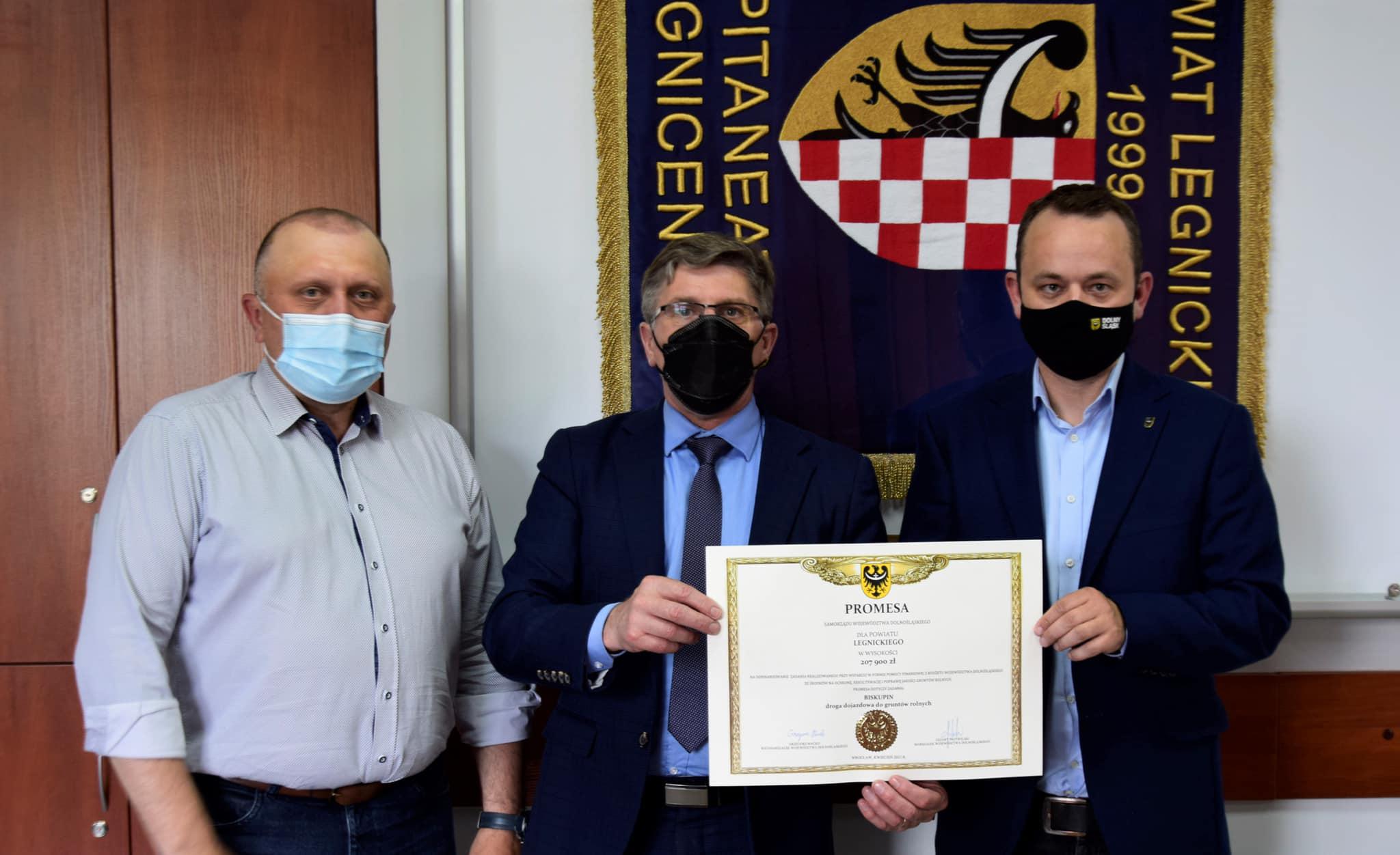 Promesy dla powiatu legnickiego od samorządu dolnośląskiego