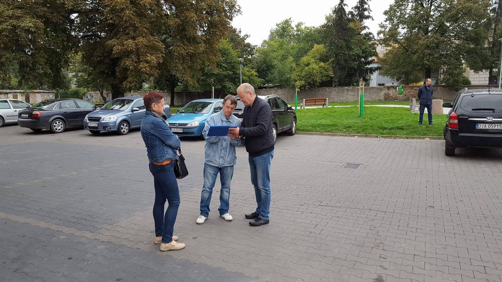 Starosta nie chce rozmawiać więc mieszkańcy piszą petycję