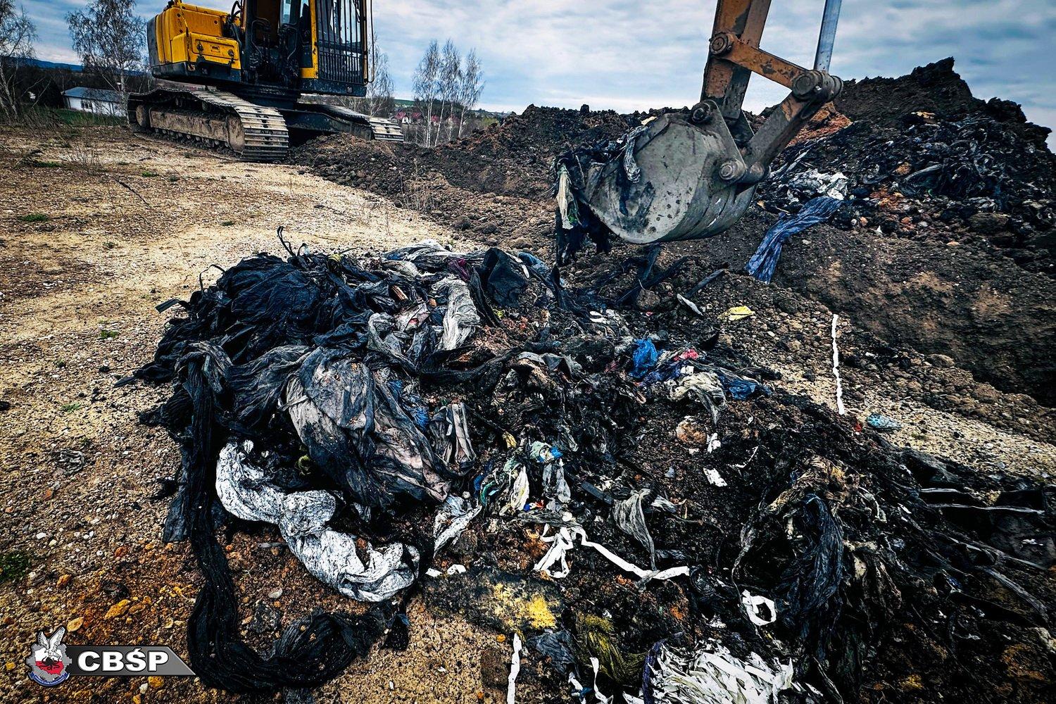 Uderzenie CBŚP w śmieciowy biznes. Nielegalne wysypiska w powiecie legnickim i lubińskim