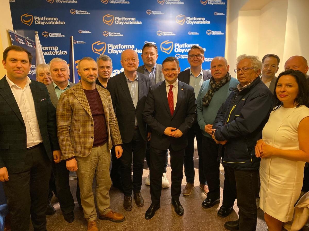 Jaworska Koalicja Obywatelska murem za Michałem Jarosem