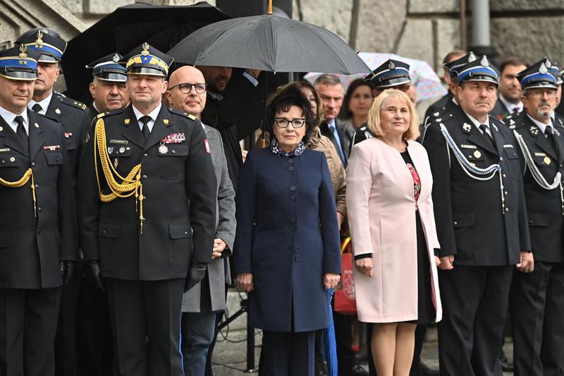 Marszałek Sejmu u strażaków (FOTO)