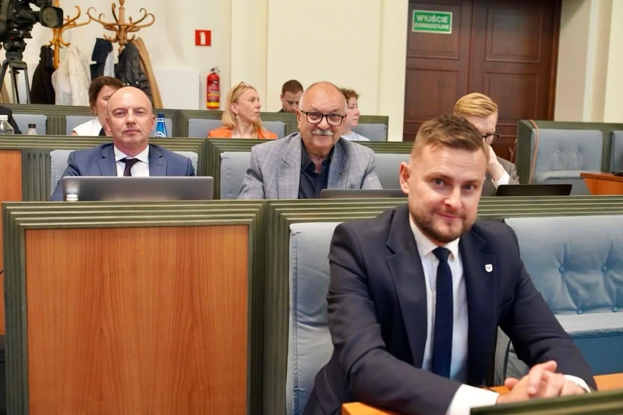 Marek Woch na wojnie z Sejmikiem. Chodzi o klub radnych  mający PSL-owców w składzie