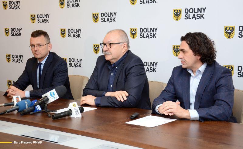 Marszałek organizuje międzynarodowy transport humanitarny