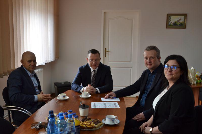 Przemków na fali - minister chwali
