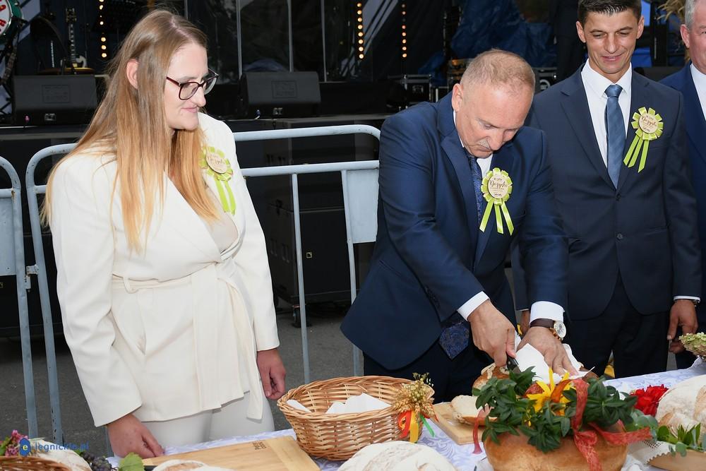 Święto Plonów w Chobieni. 23 wieńce, 30 Kół Gospodyń i tłumy mieszkańców (FOTO)