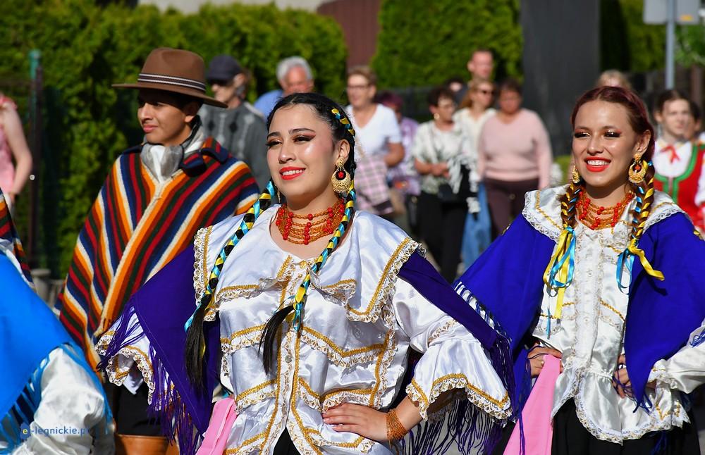 Rudna zatańczyła z całym światem. Tłumy na festiwalu „Świat pod Kyczerą” (FOTO)