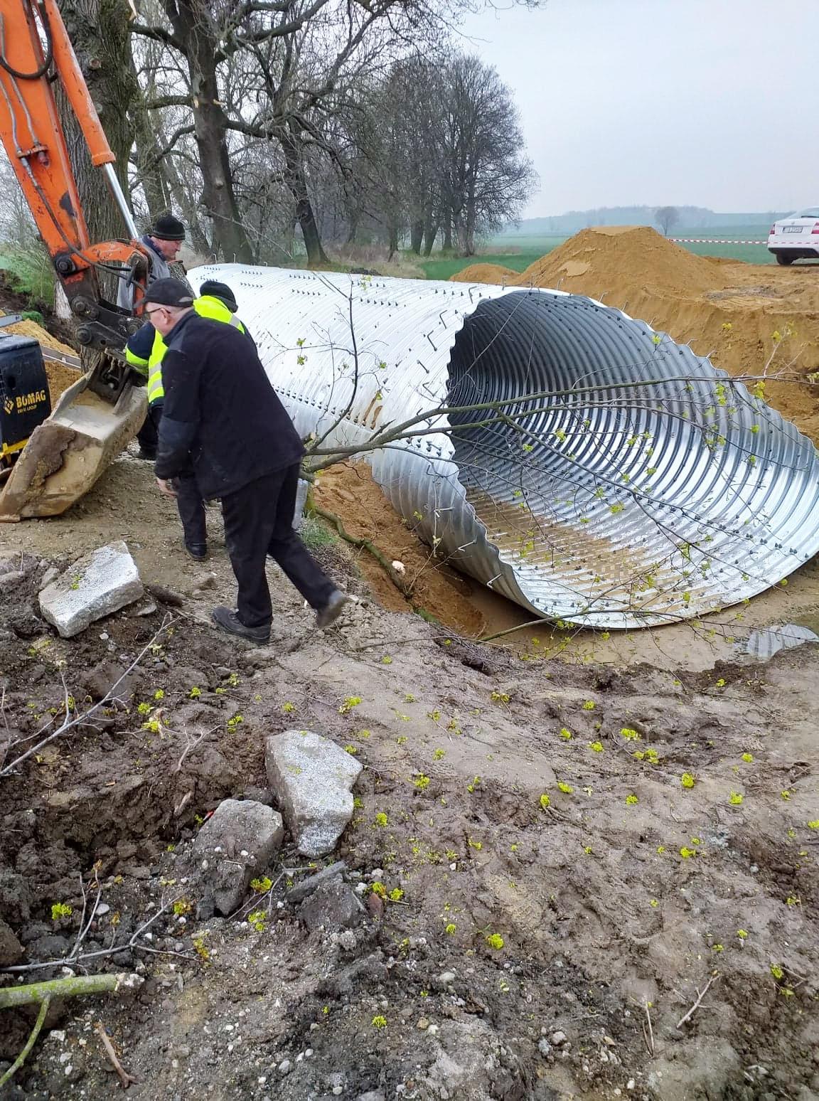 Budują most na Wierzbiaku