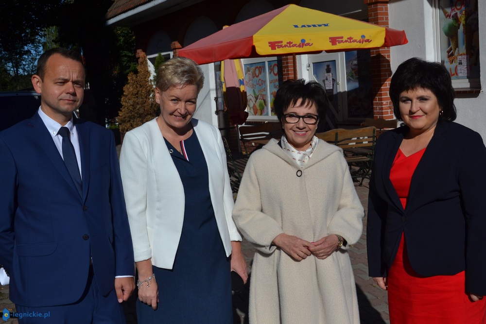 Trwa wyborcza bitwa. Drużyna PiS z rządowym wsparciem!