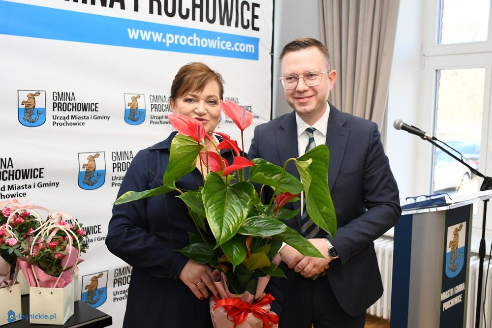 Dwukadencyjność wyborczym pretekstem? Morawiecki puszcza oko do PSL...