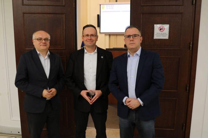 Czy powstanie nowy klub radnych w Sejmiku ? Szykuje się rewolta...