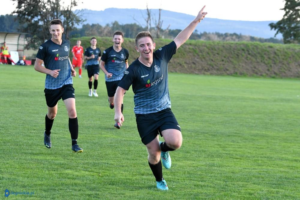 LegSad liderem okręgówki (FOTO)