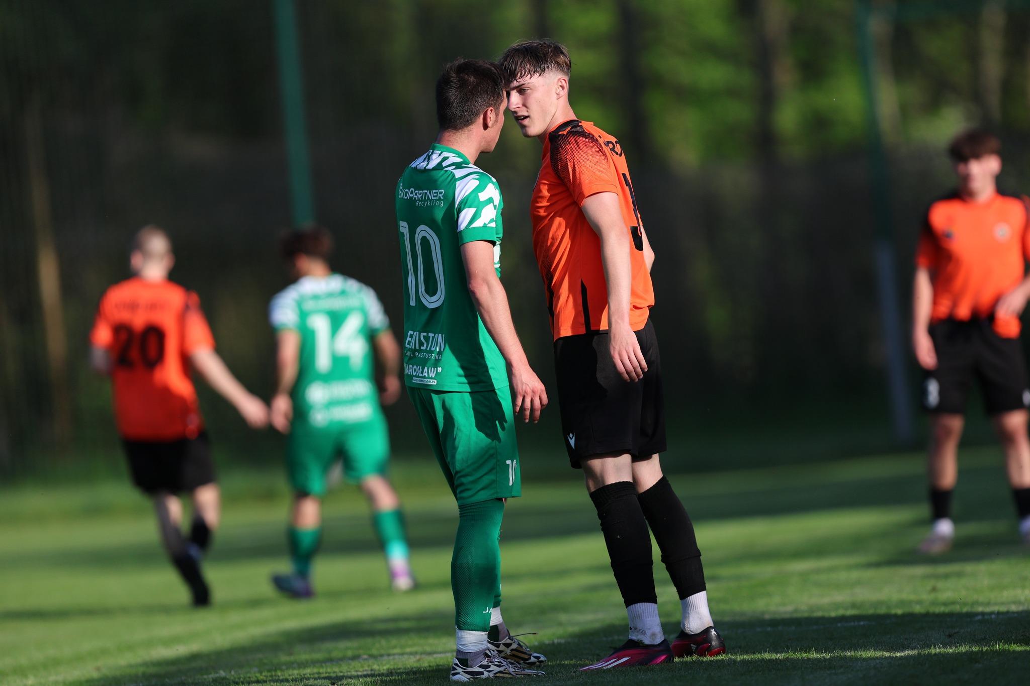 Iskra Księginice urwała punkty pogromcom Baryczy Sułów. Remis niedosytu