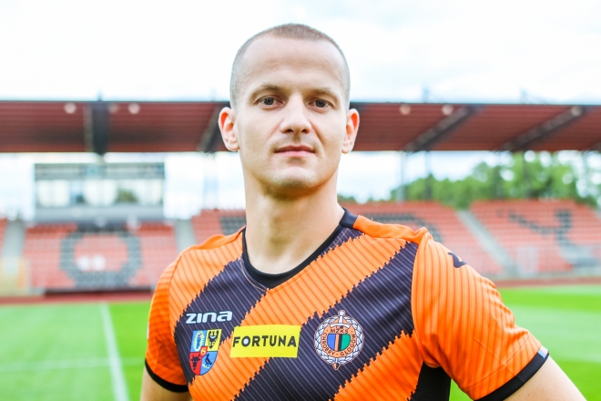 Porażka Chrobrego. Trio: Miedź, Widzew, Korona bez straty punktu