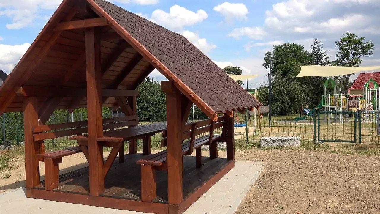 Ładniej na placu w Guzicach
