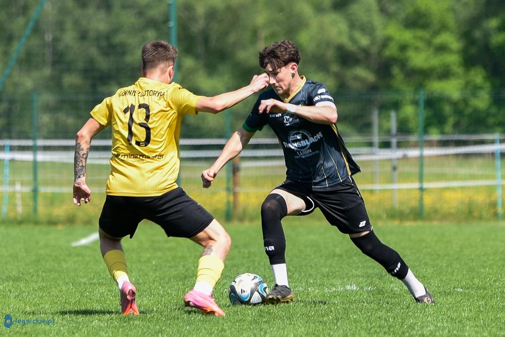 Iskra Księginice nie poddaje się(FOTO)