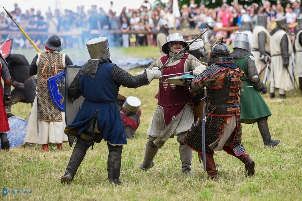 Rycerze, Mongołowie i tysiące widzów. Legnickie Pole znów cofa się do XIII wieku (FOTO)