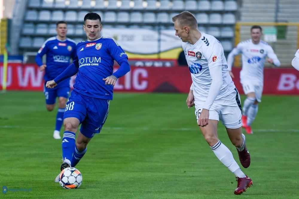 Miedź wywozi punkt ze stolicy