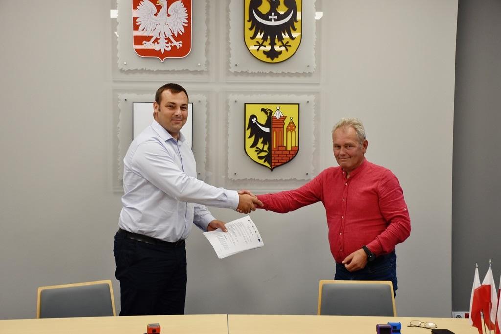 Ścinawa bierze się za gminne drogi
