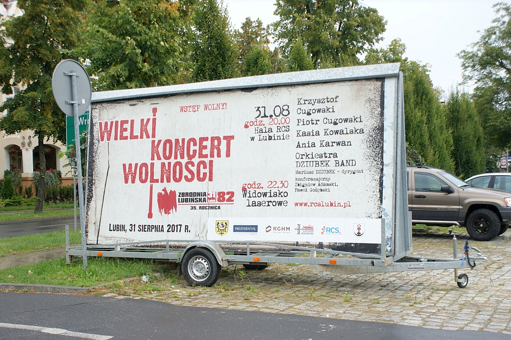 Reklama równiejszych