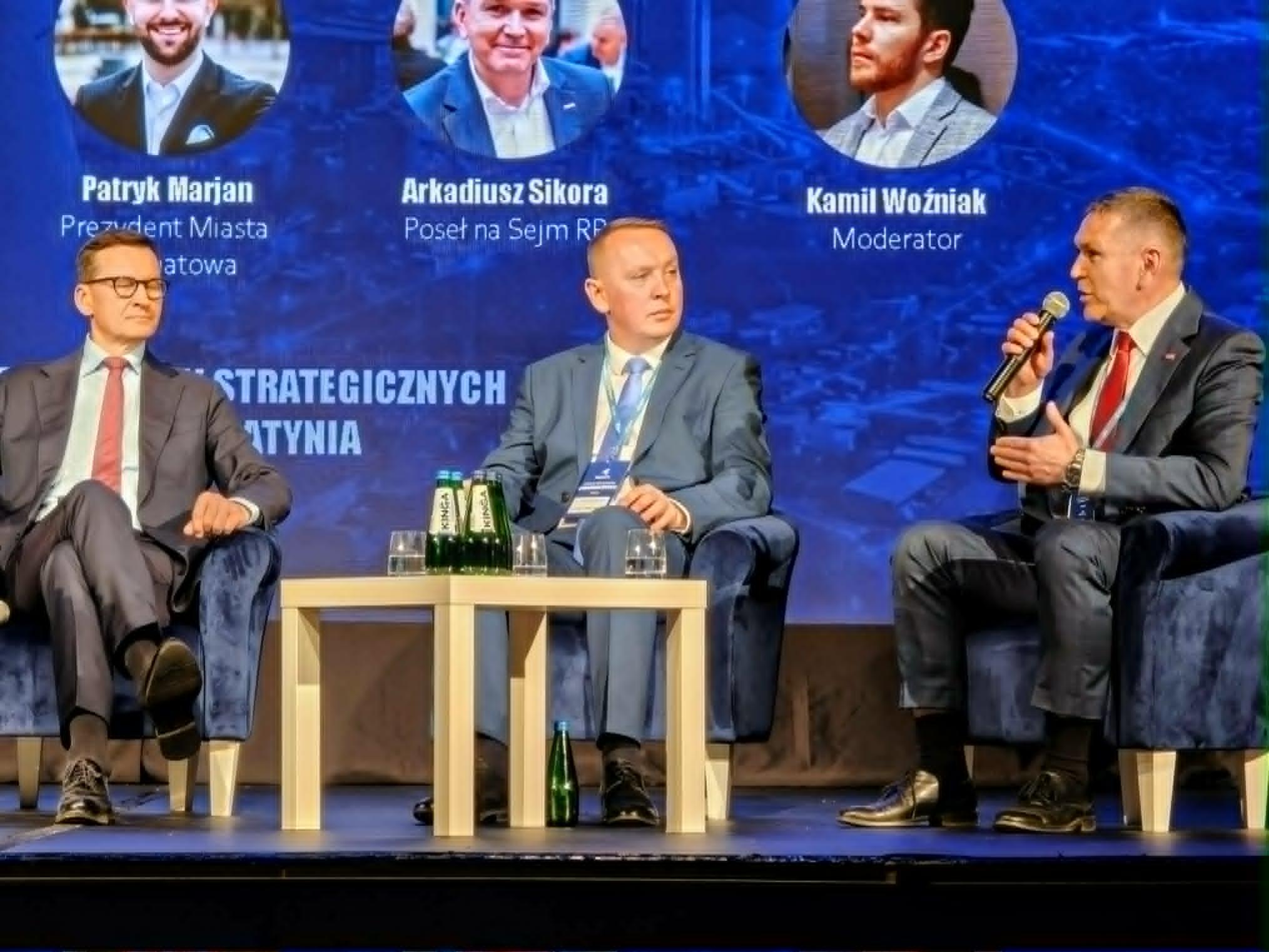 Starcie A.Sikory z M.Morawieckim na Forum Regionów.Poseł Lewicy wygrał na argumenty!