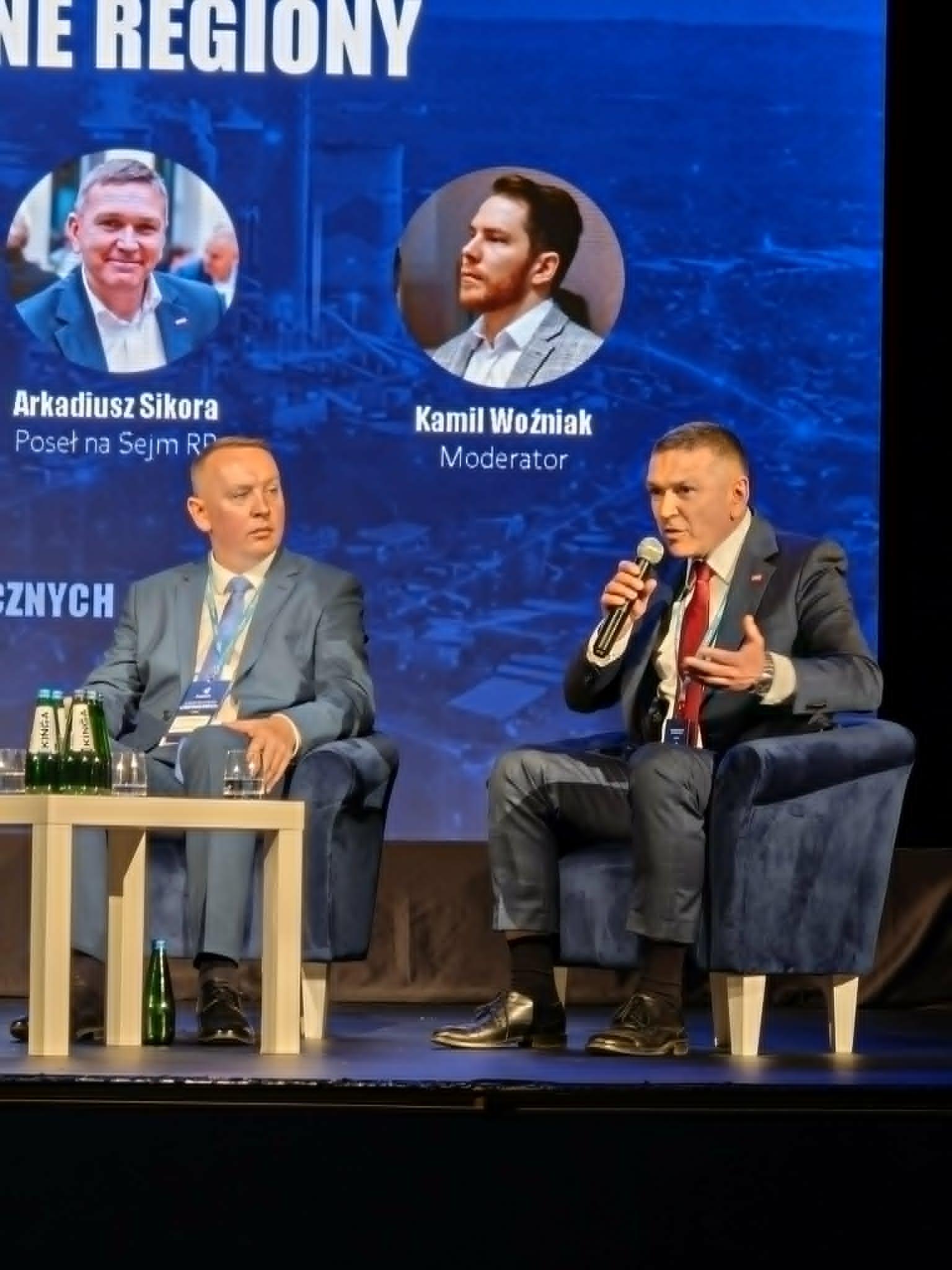 Starcie A.Sikory z M.Morawieckim na Forum Regionów.Poseł Lewicy wygrał na argumenty!