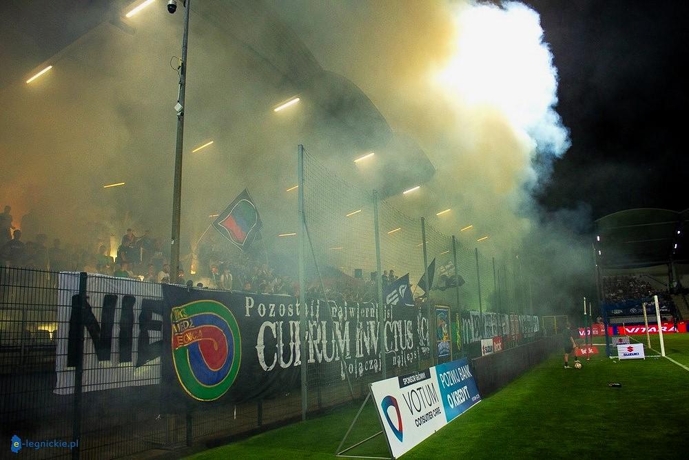Miedź-Arka: rekordowa frekwencja (FOTO)