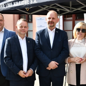 dworzec-jawor-fot-zjak48