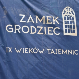 zamek-grodziec-lato0fot-zjak024