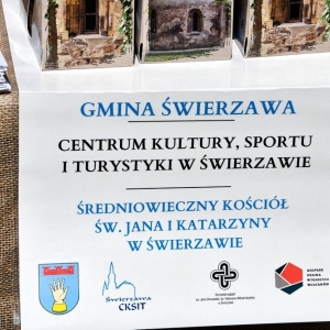 zamek-grodziec-lato0fot-zjak054