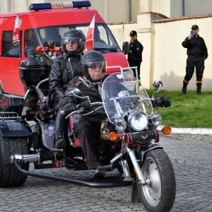 poswiecenie-sztandarow-fot-ewajak002