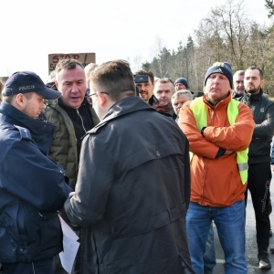 protest-przeciw-odpadom-chojnow-fot-zjak048