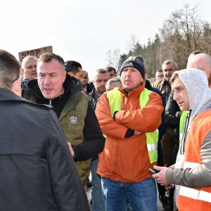 protest-przeciw-odpadom-chojnow-fot-zjak049