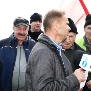 protest-przeciw-odpadom-chojnow-fot-zjak108