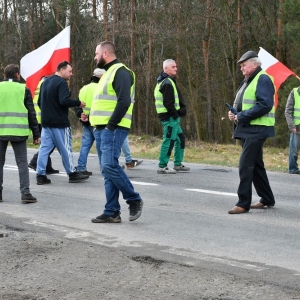 protest-przeciw-odpadom-chojnow-fot-zjak165