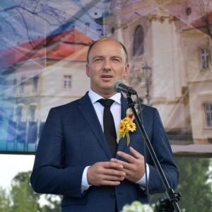 dozynki-legnickie-pole-fot-ewajak318.jpg