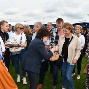 dozynki-gm-mecinka-fot-zjak200.jpg