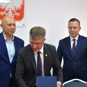 umowa-droga-chojnow-fot-zjak50.jpg