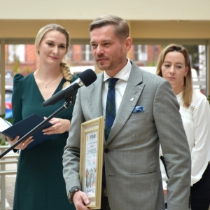 nowe-centrum-konferencyjne-fot-zjak42.jpg