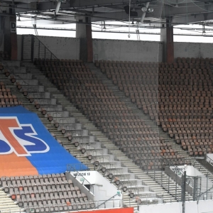 nowe-krzeselka-stadion-fot-zjak12.jpg