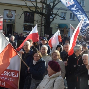 manifestacja_kom_wolnych_polakow_fot_dawid_soltys34.jpg