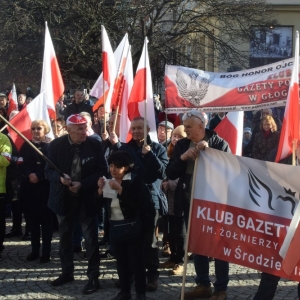 manifestacja_kom_wolnych_polakow_fot_dawid_soltys35.jpg